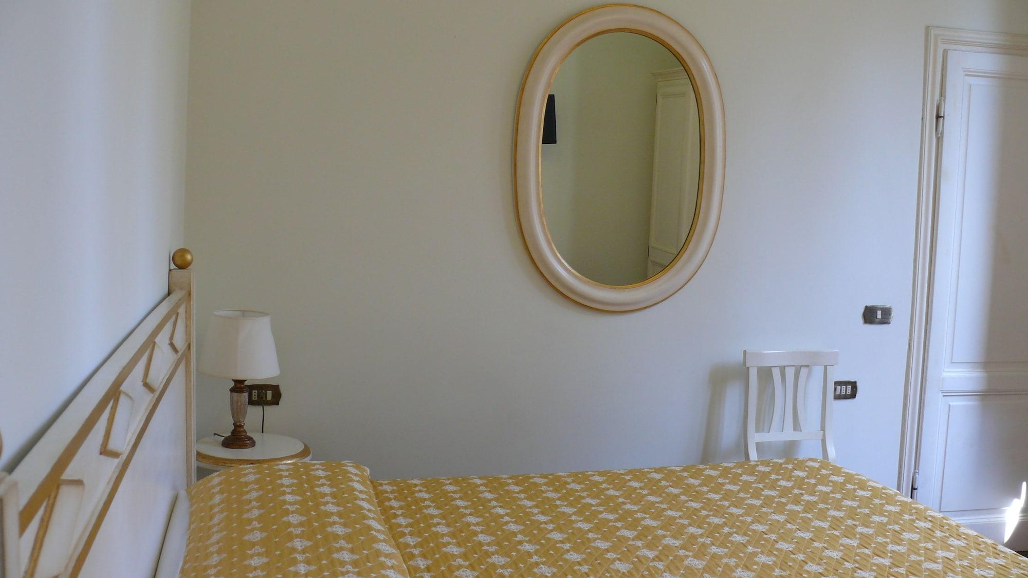 Michelangiolo Apartahotel