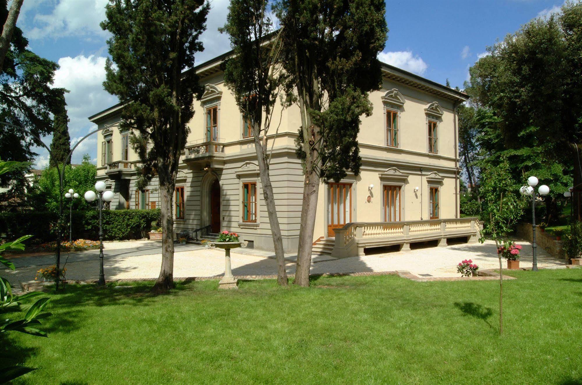 Apartahotel Michelangiolo 3*