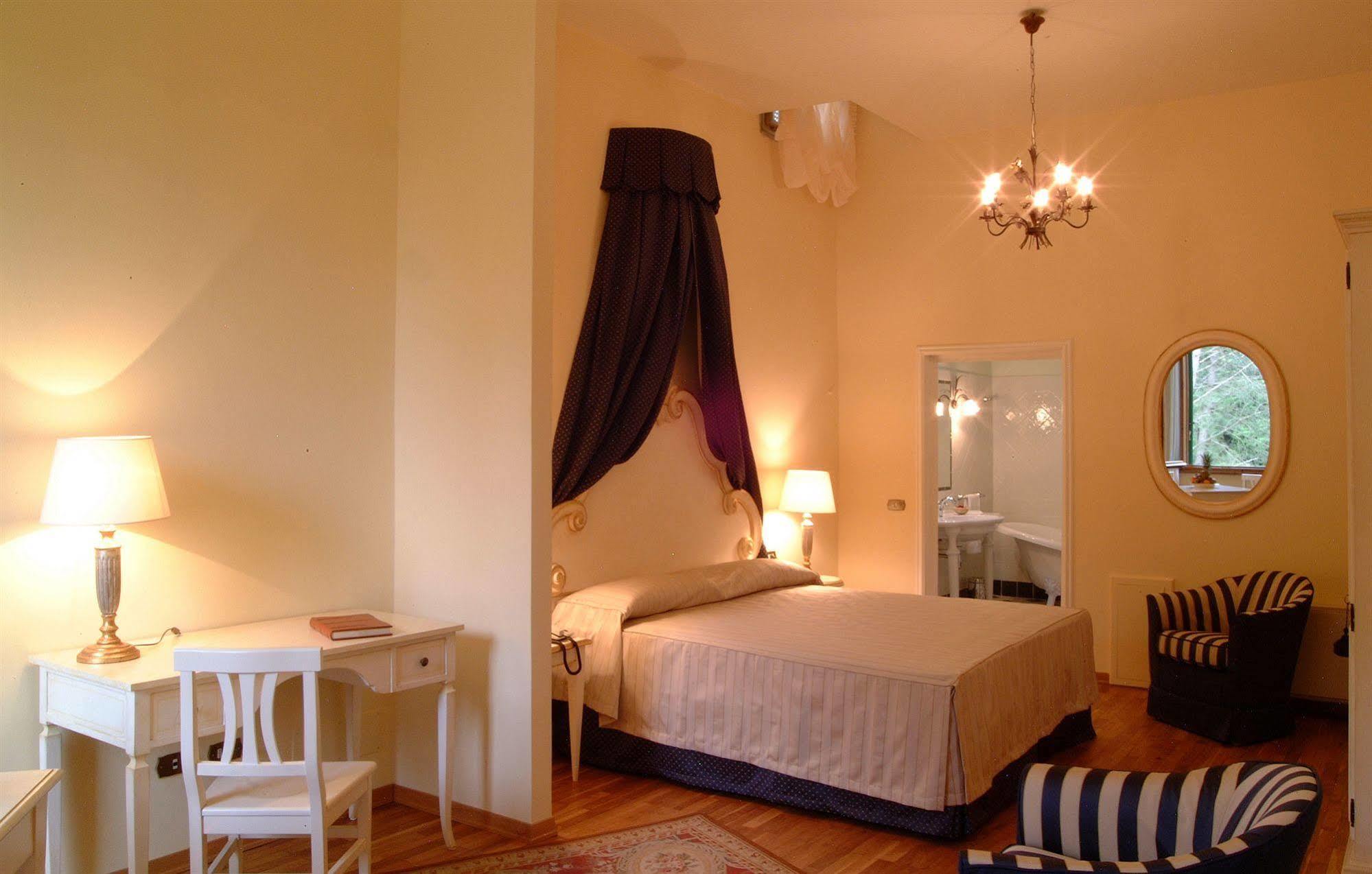 Apartahotel Michelangiolo 3*